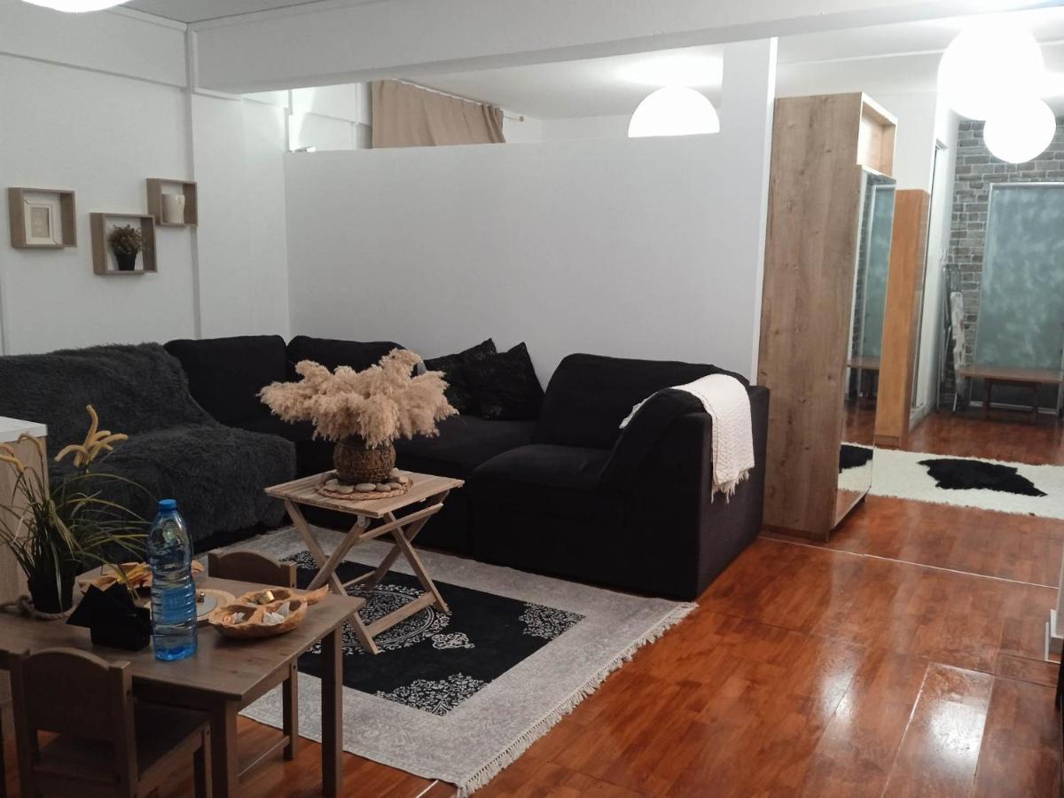 Adorable Cozy Apartment Aglantzia Eksteriør billede